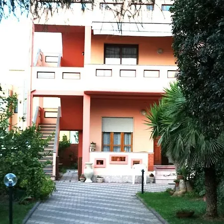 Casa Daniela بيت للعطل San Giovanni Suèrgiu